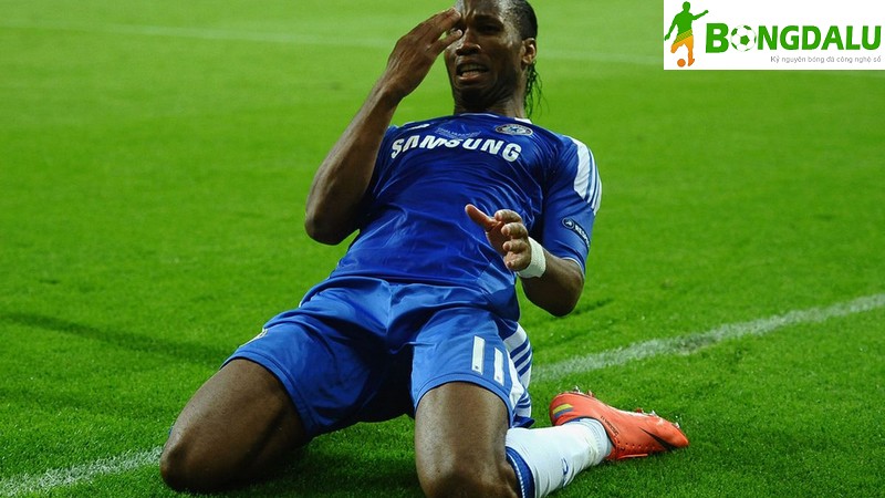 Didier Drogba giúp Chelsea có lần đăng quang đầu tiên